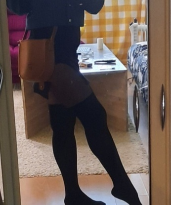 💋 Живу в Москве, поэтому встречу могу организовать в уютной атмосфере моей квартиры в центре Москвы. 🏩 Уверена, вы оцените мои услуги, которые включают все, что только можно пожелать. 💦
Фото настоящие, проверено! 📸 Моя красота и сексуальность заставят вас забыть обо всем на свете и полностью погрузиться в мир наслаждения. 😍 Отзывы моих довольных клиентов говорят сами за себя. 🌟 Звоните прямо сейчас, и я сделаю ваше время со мной поистине незабываемым! 💫 Аринка